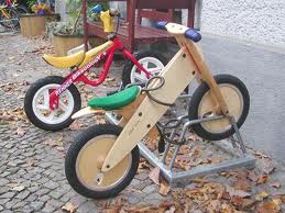 Vélos d'apprentissage de l'équilibre, une nouvelle jeunesse pour des prototypes anciens&nbsp;! 