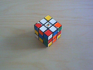 Ici, il faut échanger le bord orange et le bord bleu. 