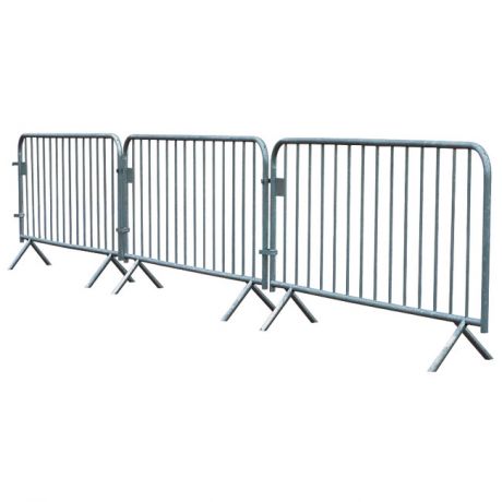 Barrières Vauban entreposées. 