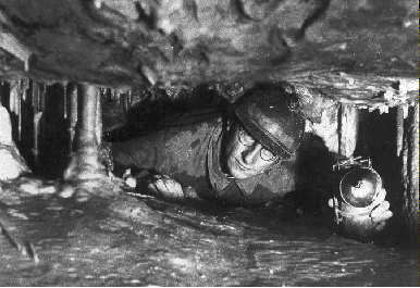 N. Casteret découvre la source de la Garonne