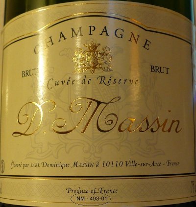 Sur cette étiquette de champagne, on peut lire le sigle NM&nbsp;:  Négociant Manipulant